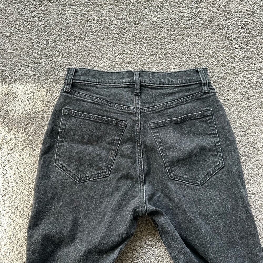 Abercrombie Ultra High Rise Ankle Straight Jeans - Picture 6 of 7